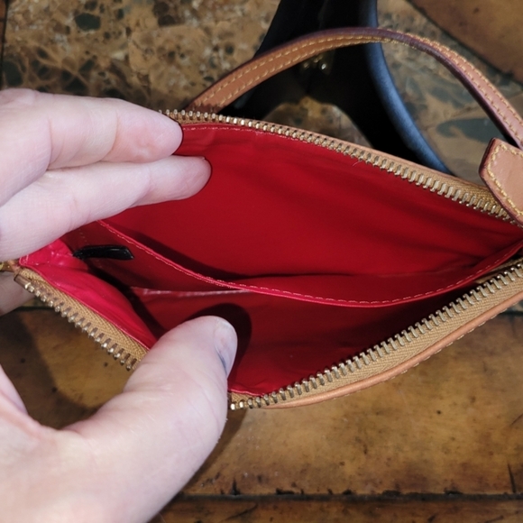 Dooney & Bourke Monogram Handbag - Black and Brown - Picture 4 of 6